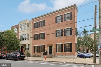 Building Photo - 2423 Grays Ferry Ave