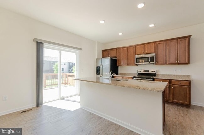 Building Photo - 172 Drexel Ct