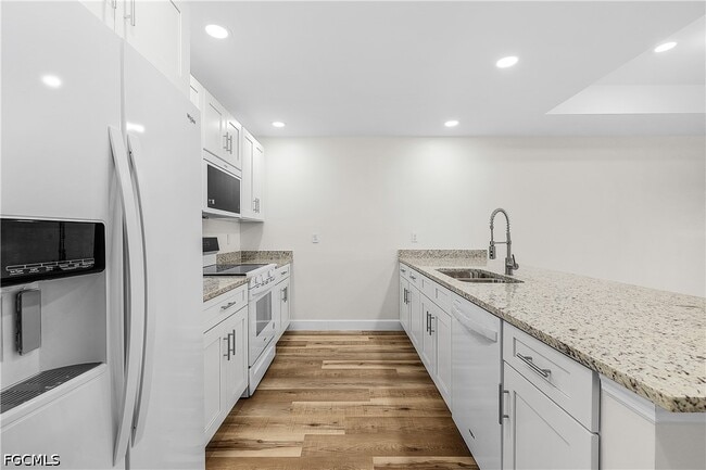 Building Photo - 16810 San Edmundo Rd