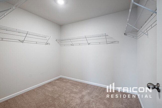 Building Photo - 519 Trickum Hill Dr