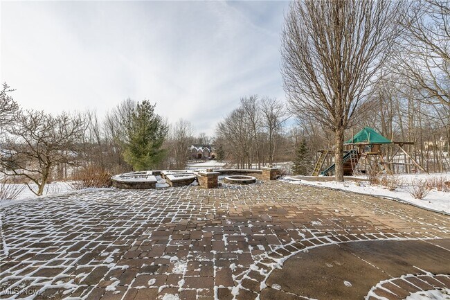 Building Photo - 4025 Meadowvale Ct