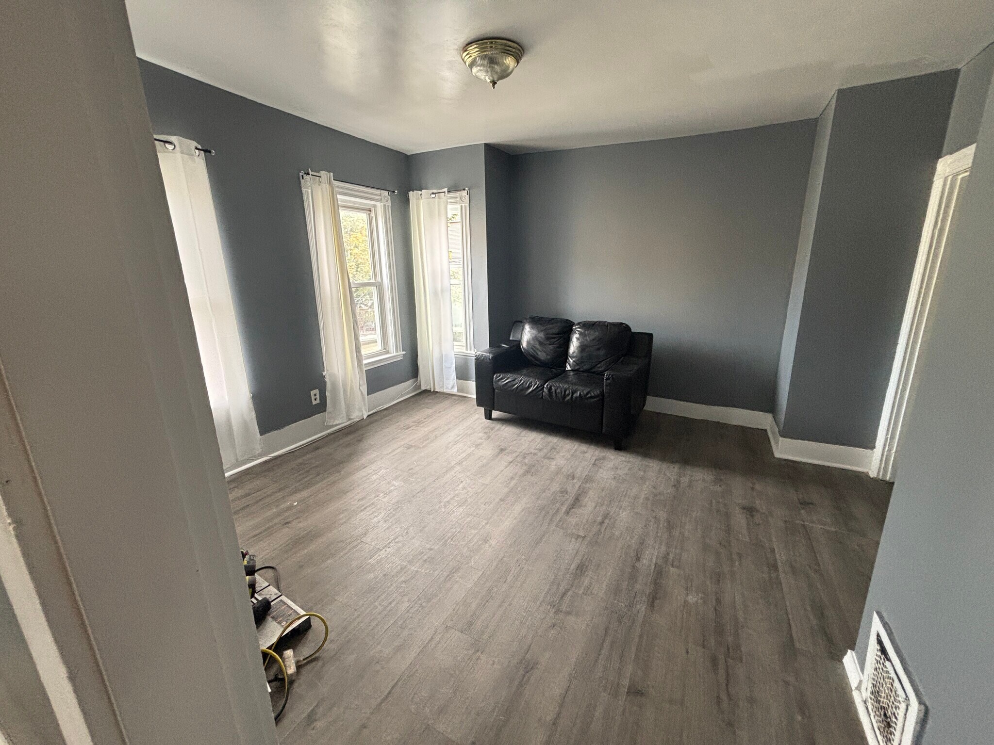 Living room #2 - 29 Derby St