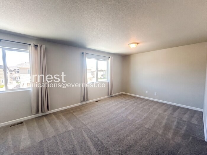 Building Photo - 6361 Old Glory Dr