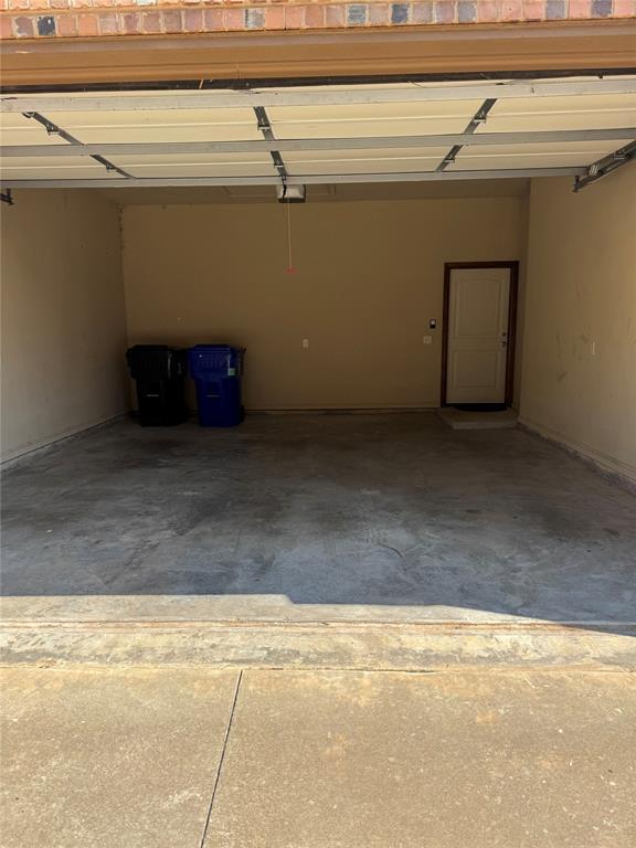 Building Photo - 3320 Enclave Ln