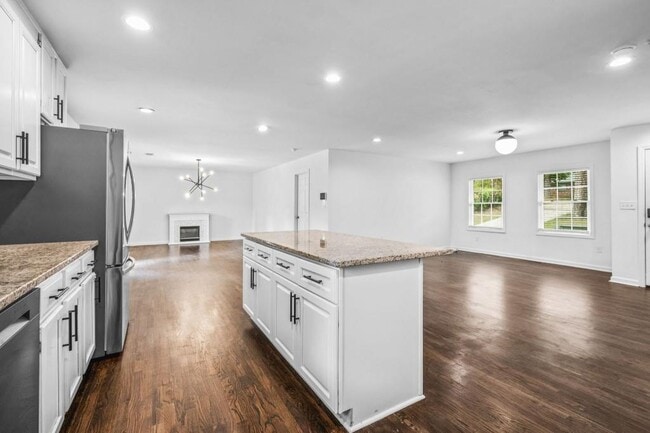 Building Photo - 3089 Del Monico Dr