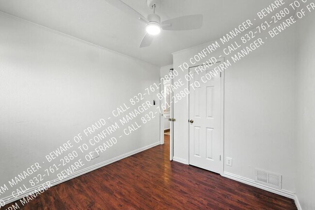 Building Photo - 525 Salem Dr