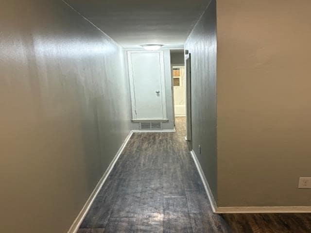 Building Photo - 3268 Powell Ave