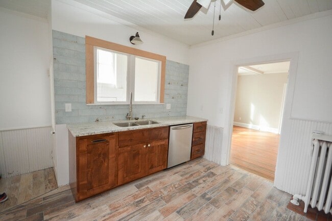 Building Photo - Incredible home in the heart of Historic SW!
