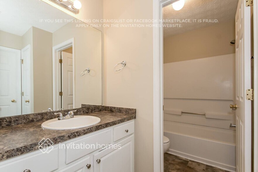 Building Photo - 1420 Great River Pkwy SE