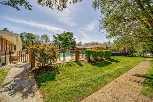 Building Photo - 601 Boyd Mill Ave