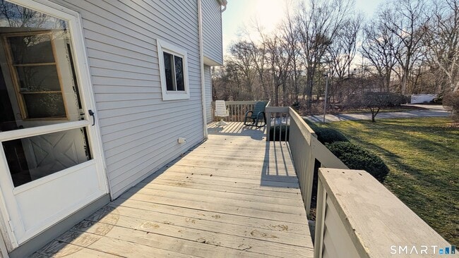 Building Photo - 69 Northwest Dr