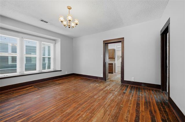 Building Photo - 529 E Woodard St