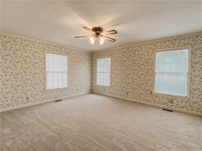 Building Photo - 255 Starritt Ln