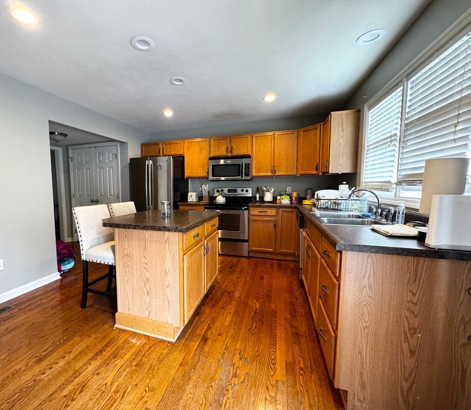 Building Photo - 305 Marshall Heights Dr