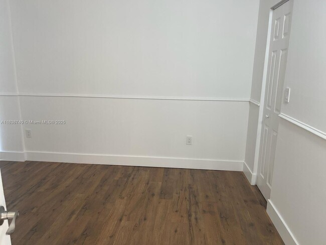Building Photo - 6995 NW 186th St