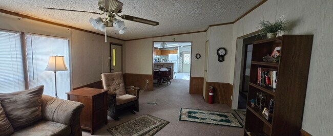 Building Photo - 679 S Eighty Eight Rd