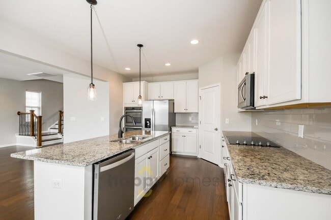 Building Photo - 3 Bedroom 2.5 Bath Home in Cane Bay Plantation of Summerville!