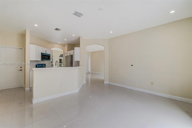 Building Photo - 12361 SW 123rd Terrace