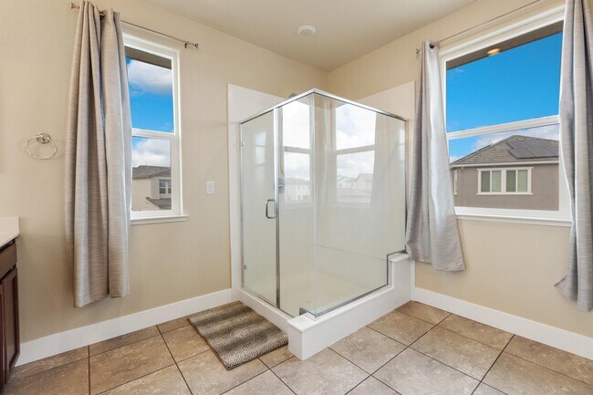 Building Photo - 10068 Carinata Dr