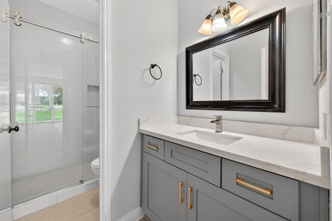 Building Photo - 8205 Sands Point Dr