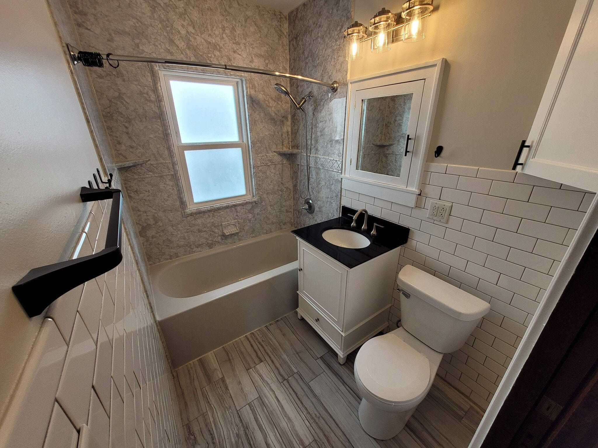 Bathroom - 1319 Prairie Ave