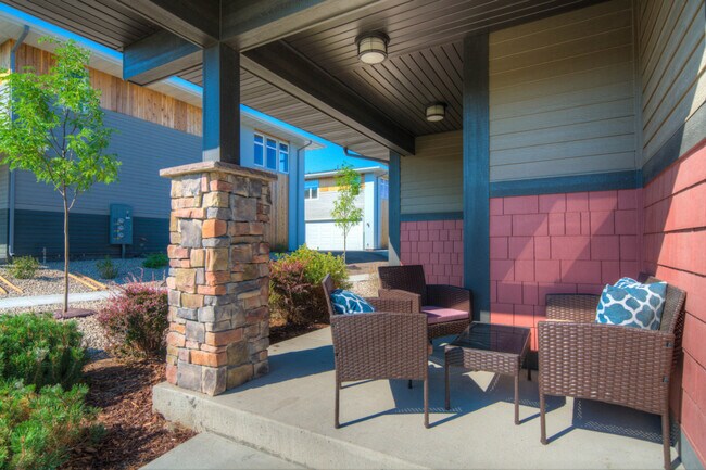 Building Photo - 2338 Gallatin Green Blvd