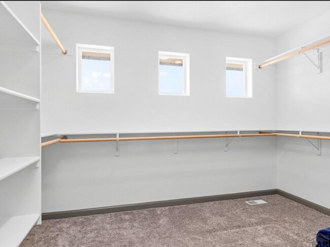 Building Photo - 1327 E Platteville Blvd