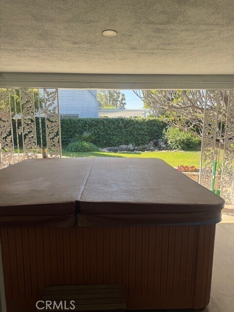 Building Photo - 1200 W Rowan St