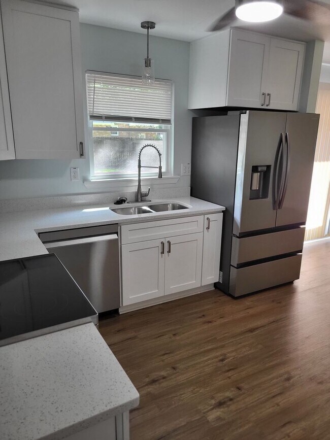 Building Photo - 4109 Timberland Dr