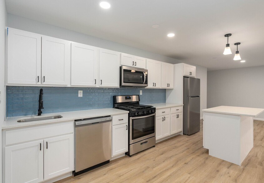 Kitchen-Renovated (RG 2BR, 1.5BA) - Rosedale Gardens