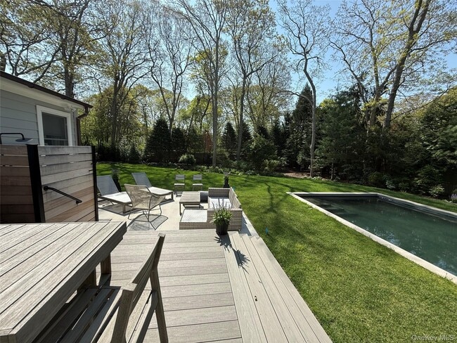 Building Photo - 11 Post Crossing