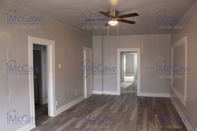 Building Photo - 3009 Hollywood Ave