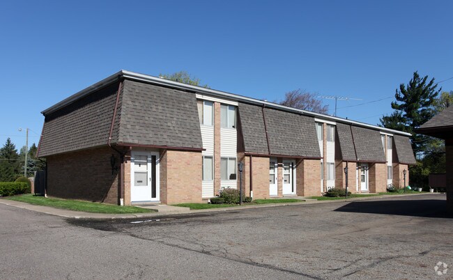 Primary Photo - Granada Apartments