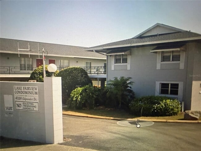 Building Photo - 4328 Edgewater Dr