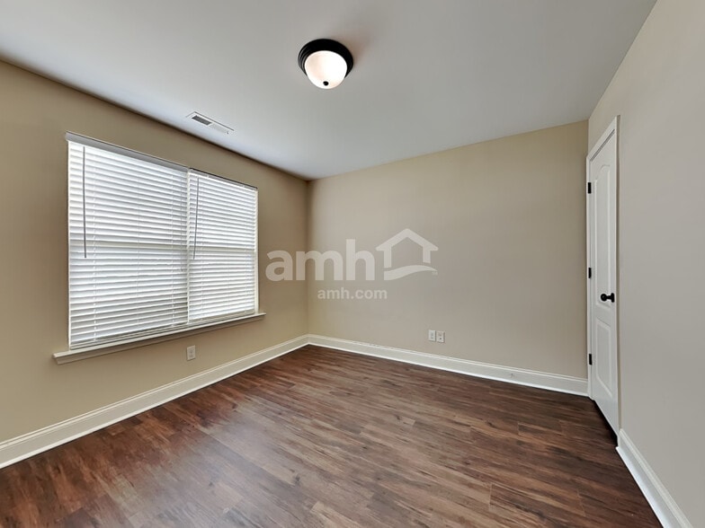 Building Photo - 3209 Royal Deeside Ct