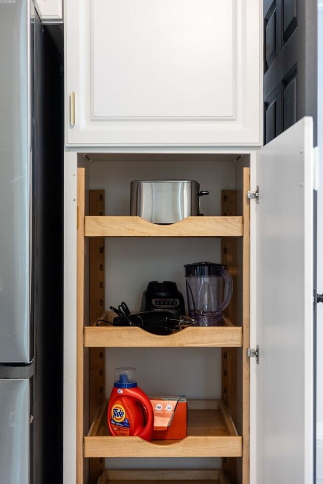 Building Photo - 12548 S Major Ave