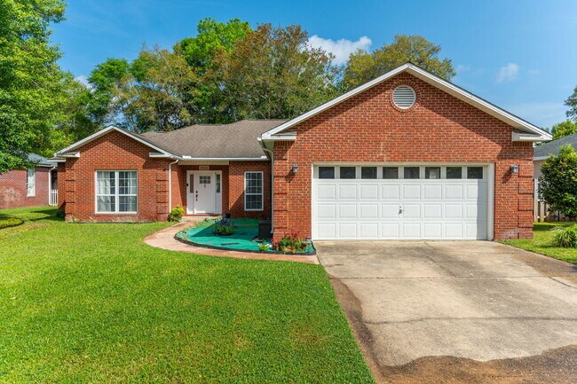 Primary Photo - 1729 Wren Way