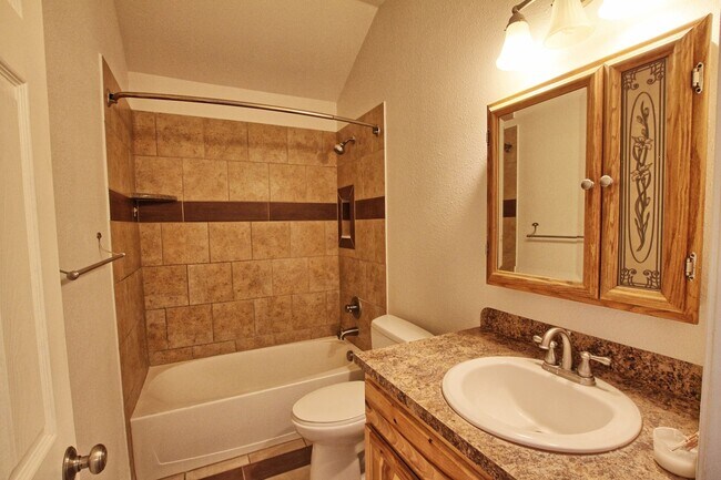 Building Photo - 17375 E Rice Cir