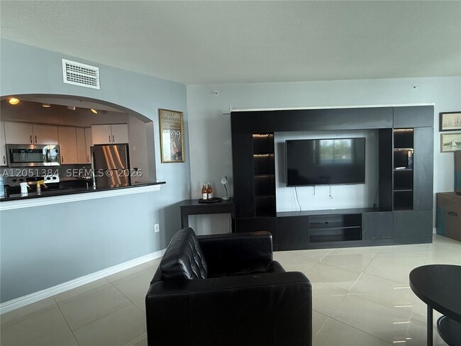 Building Photo - 9201 Collins Ave