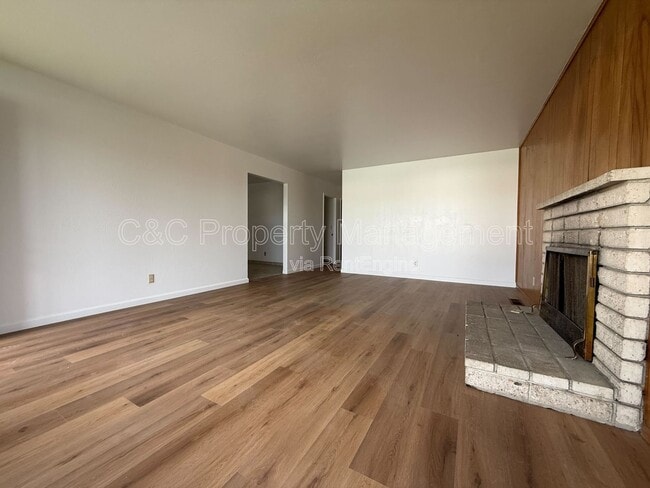 Building Photo - 840 Camille Ct