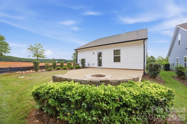 Building Photo - 21216 Sanctuary Dr