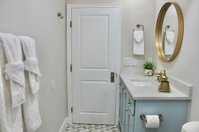 Building Photo - Rosedale