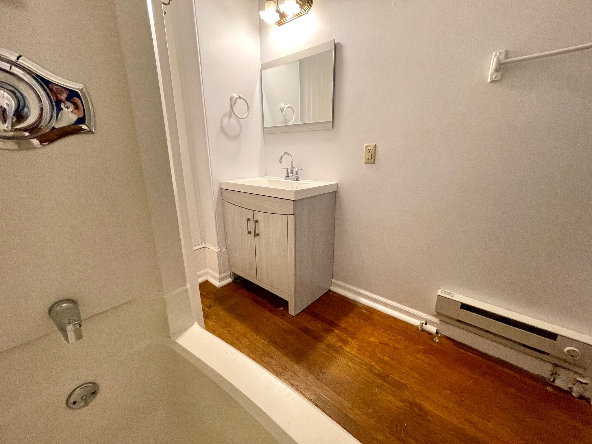 Building Photo - 1015 DeKalb St