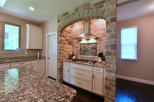 Building Photo - 72 Kimball Grove Ct