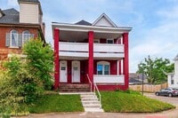Building Photo - 850 Wilson Ave