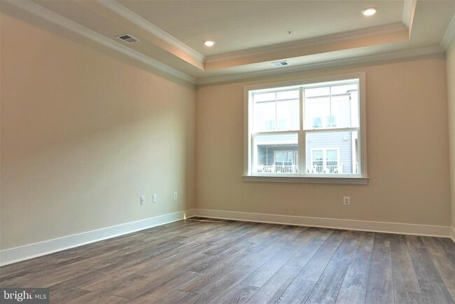 Building Photo - 1206 Vermeer Ave