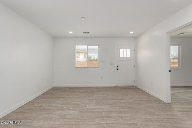 Building Photo - 5235 N 23rd Ave