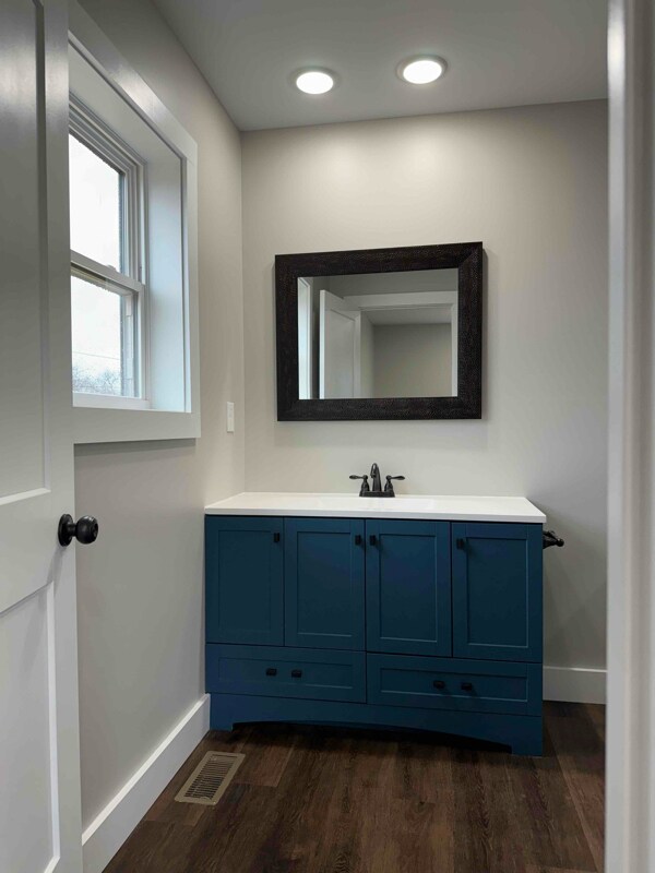 Building Photo - 56 Holloway Dr