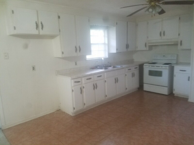 Building Photo - 718 Orange St