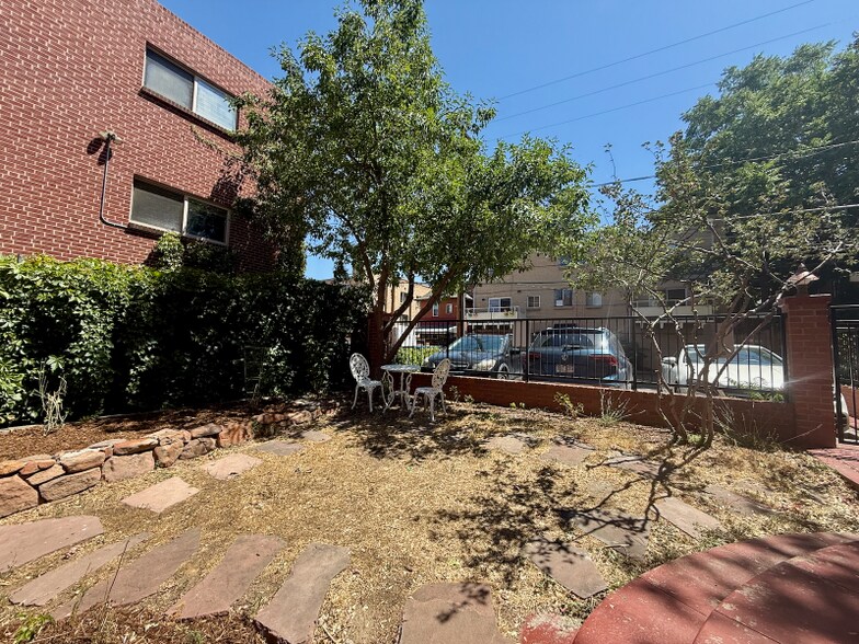 Building Photo - 1148 Josephine St